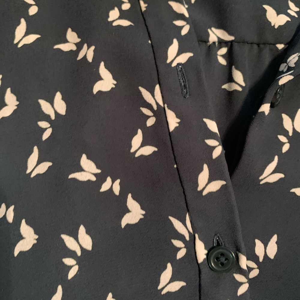 Button down top - Picture 3 of 3
